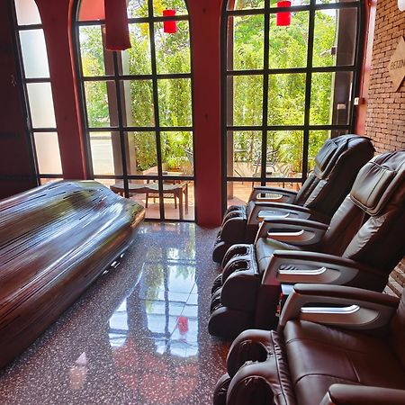 The Guest Arak Boutique Hotel Chiang Mai Dış mekan fotoğraf